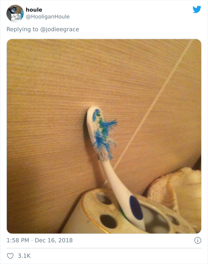 1074302820059234305 png 700