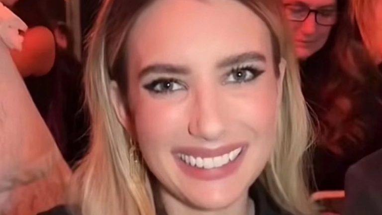 How Emma Roberts’ Awkward Smile Became The Internet’s Favorite Mood